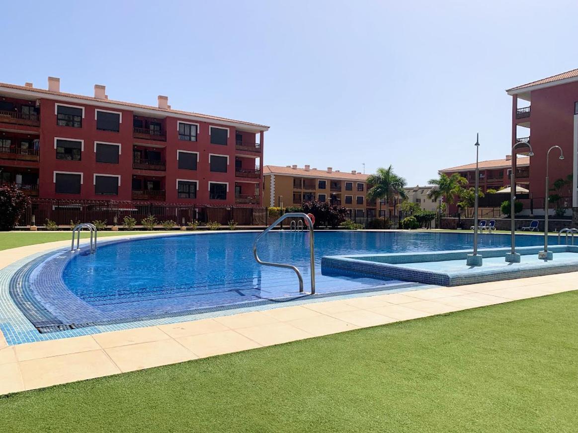 滨海帕尔姆Luminoso Y Elegante, Piscinas Y Pistas De Padel公寓 外观 照片